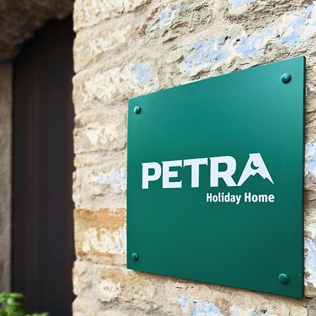 Petra Holiday Home Pietrapertosa Bagian luar foto